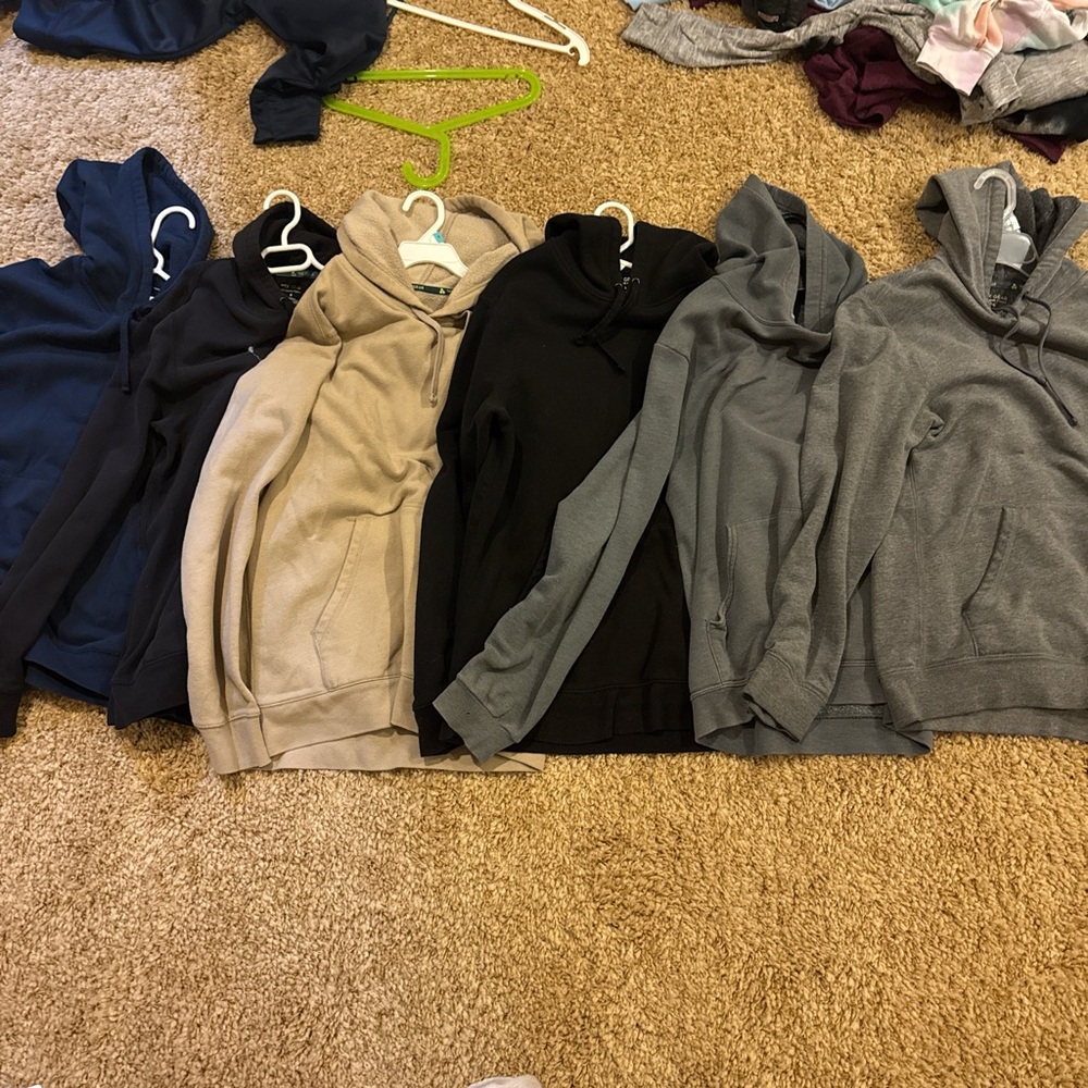 Six hoodie lot